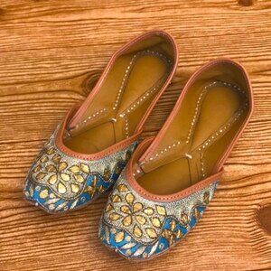 Embroidered Girls bright colored slip on flats size 2